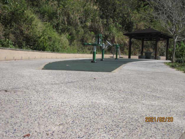 鳳鳴活動中心步道-1